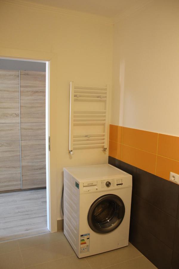 Lowcost Tryp Appartamento Gran Varadino Esterno foto
